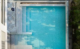 Shama Yen-Akat Bangkok